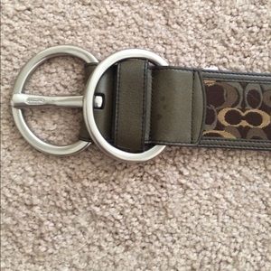 Coach belt